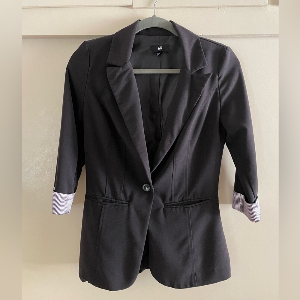 Iz Byer Black Tailored Blazer with Notched Lapel